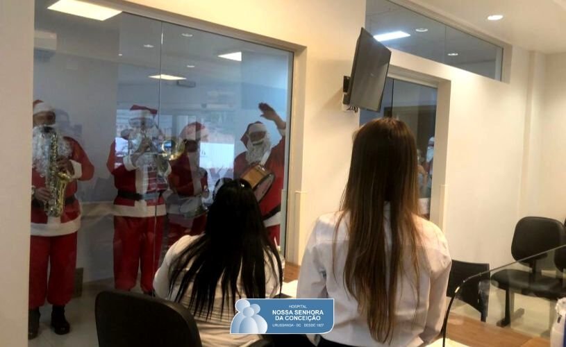 Banda de Papais Noeis - Criciuma, realiza visita ao Hospital Nossa Senhora da Conceição. Banda de Papais Noeis - Criciuma, realiza visita ao Hospital Nossa Senhora da Conceição.