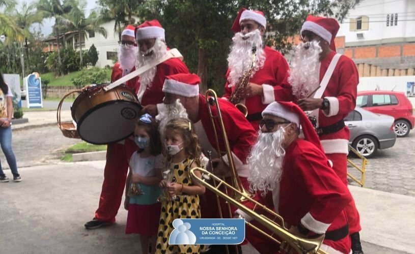 Banda de Papais Noeis - Criciuma, realiza visita ao Hospital Nossa Senhora da Conceição. Banda de Papais Noeis - Criciuma, realiza visita ao Hospital Nossa Senhora da Conceição.