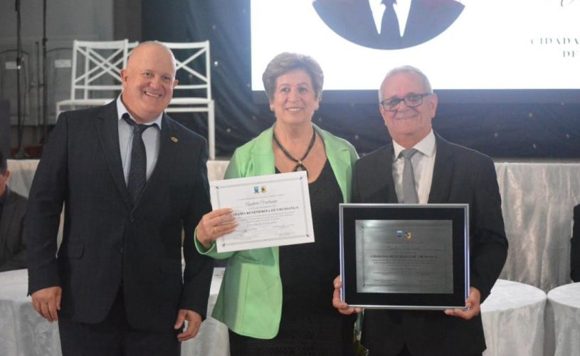 PRESIDENTE DO HOSPITAL NOSSA SENHORA DA CONCEIÇÃO É HOMENAGIADO PELA CÂMARA MUNICIAL DE URUSSANGA. PRESIDENTE DO HOSPITAL NOSSA SENHORA DA CONCEIÇÃO É HOMENAGIADO PELA CÂMARA MUNICIAL DE URUSSANGA.