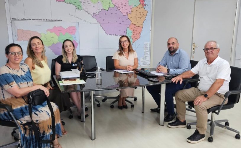 VISITA AO SECRETÁRIO DA SAÚDE DIOGO DEMARCHI VISITA AO SECRETÁRIO DA SAÚDE DIOGO DEMARCHI